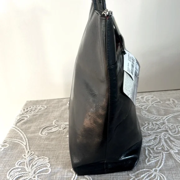 HOBO International New Carlotta Shiny Black Leather Shoulder Bag - Picture 6 of 15
